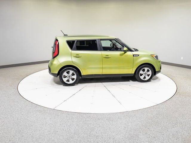Used 2017 Kia Soul Base image 27