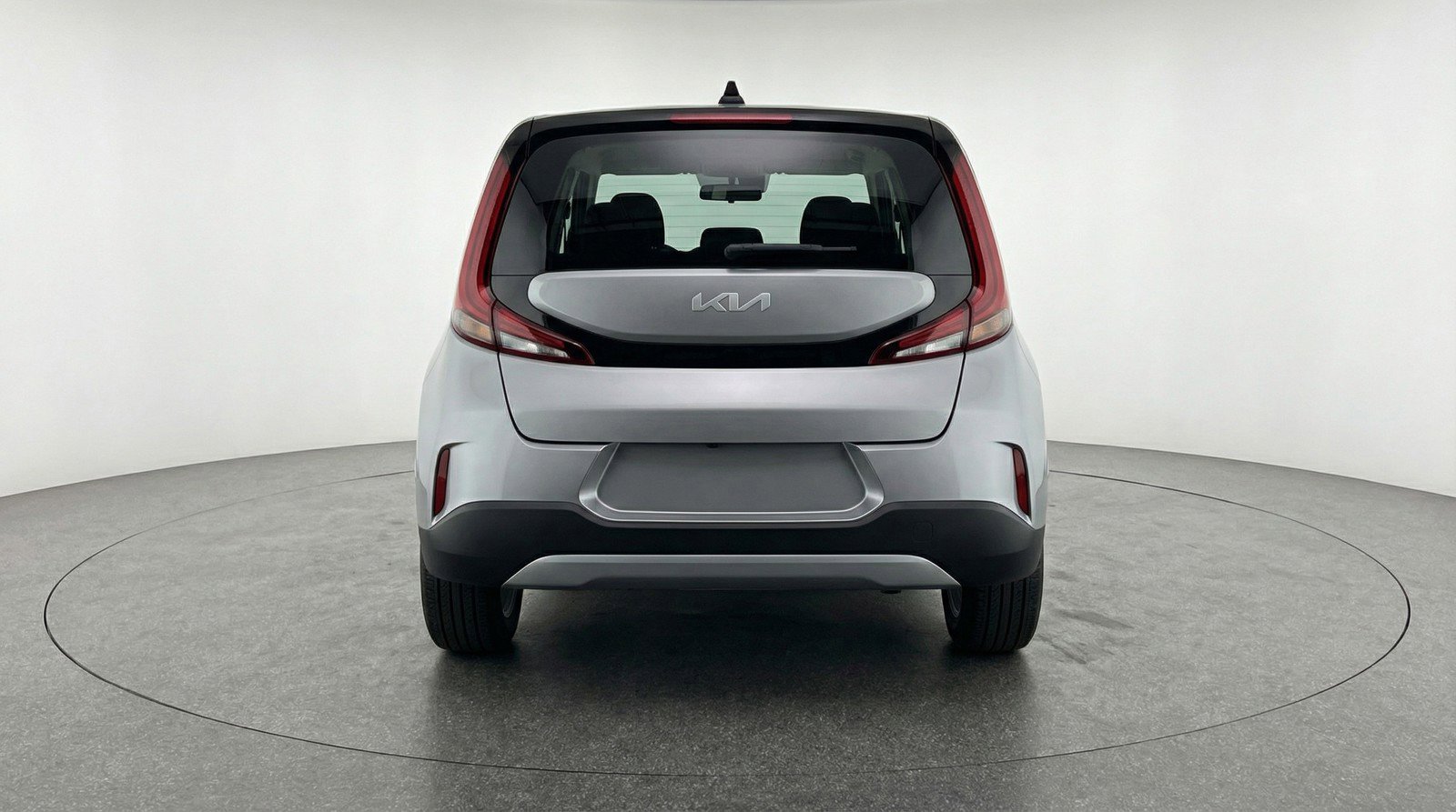 Used 2025 Kia Soul LX w/ LX Technology Package FWD image 7