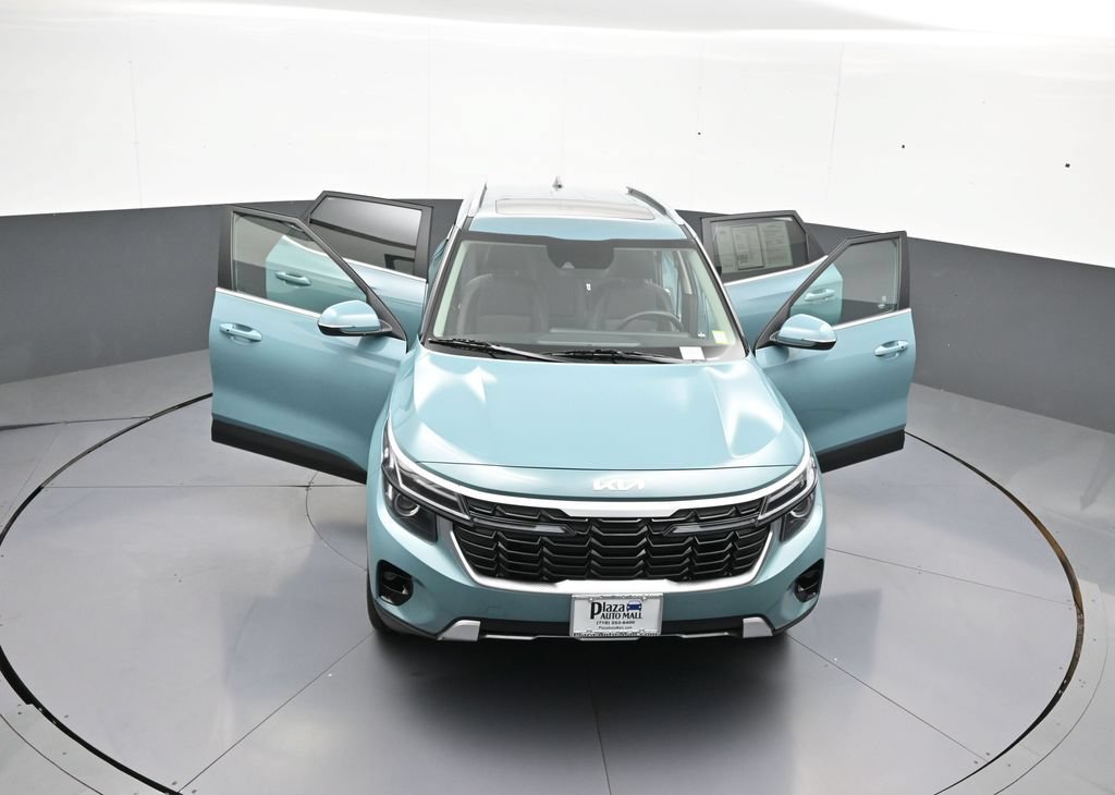 Certified 2025 Kia Seltos EX w/ EX Sunroof Package AWD/4WD image 47