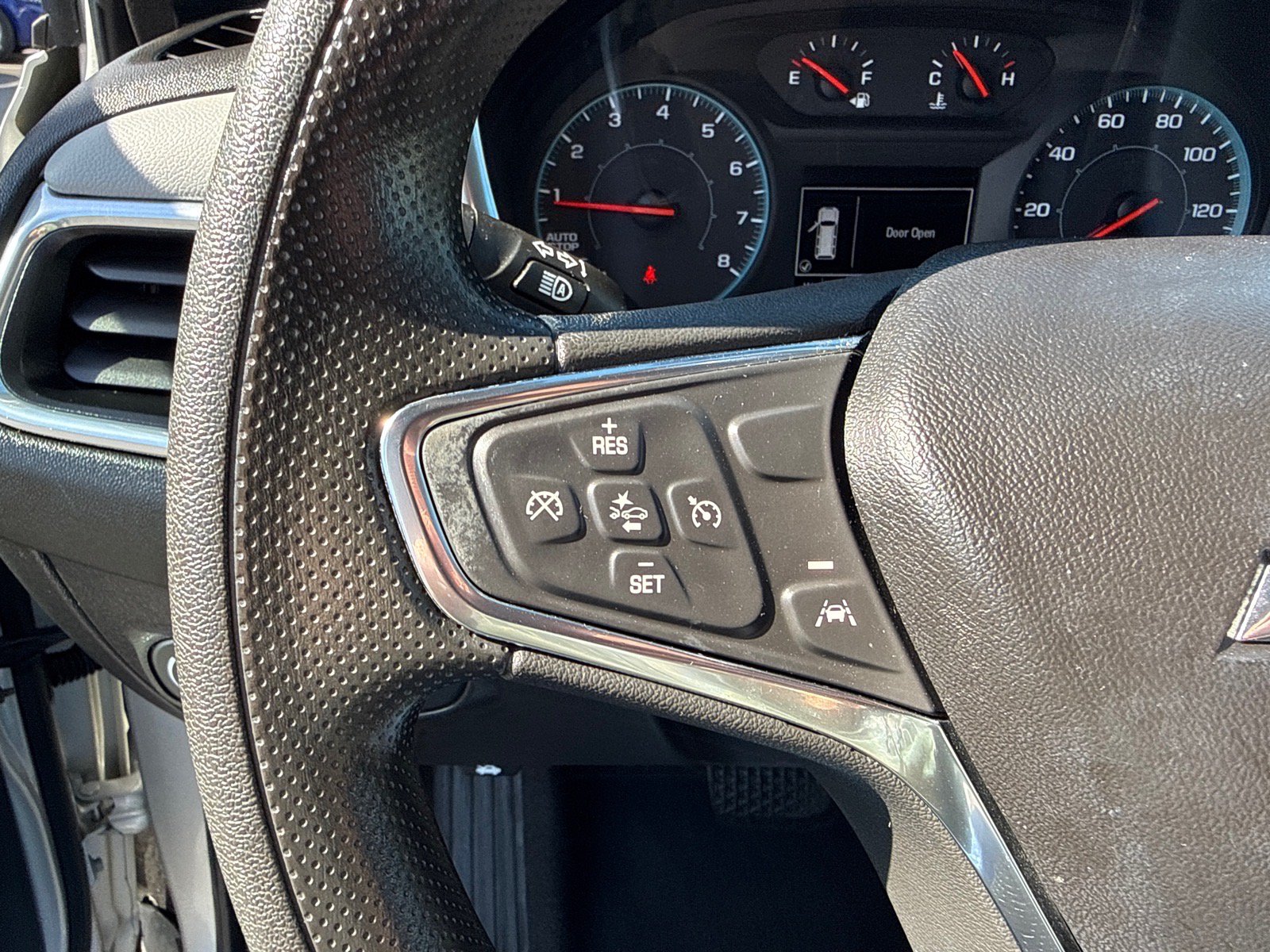 Used 2020 Chevrolet Equinox LS w/ LS Convenience Package FWD image 27