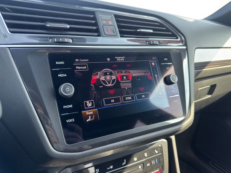 Used 2023 Volkswagen Tiguan SEL R-Line image 18