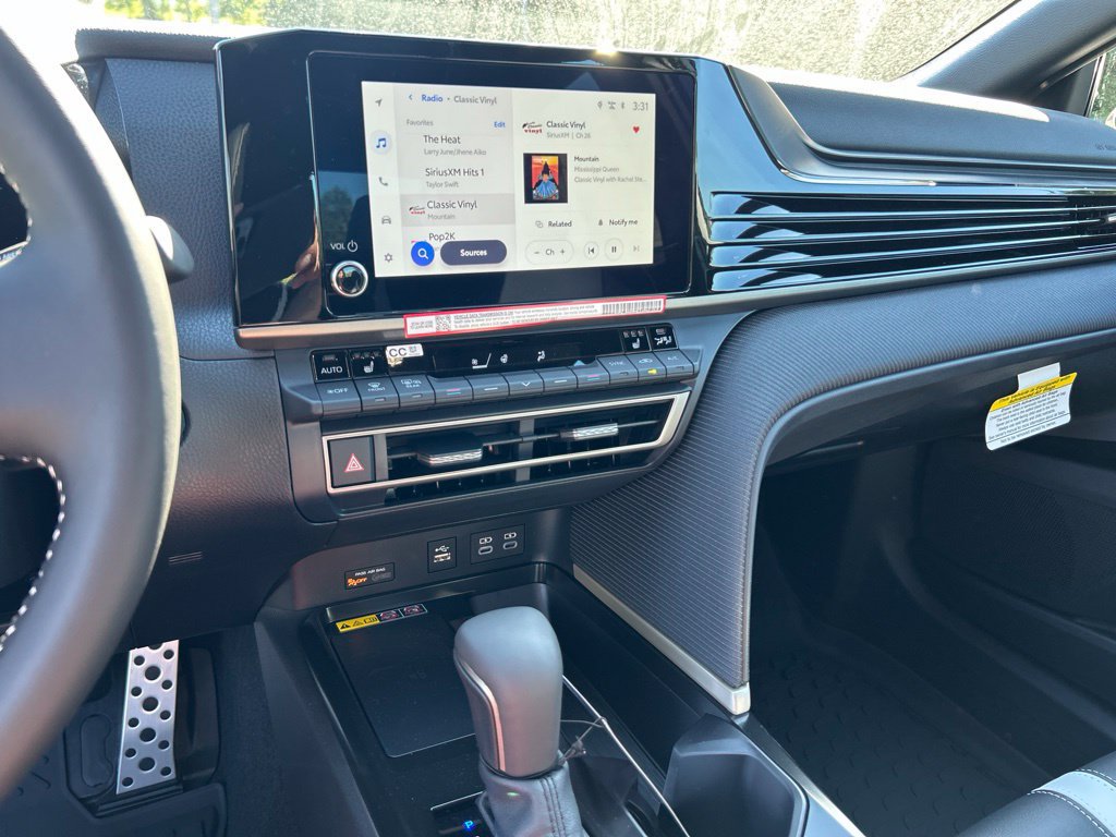 New 2026 Toyota Camry SE w/ Convenience Package FWD image 17