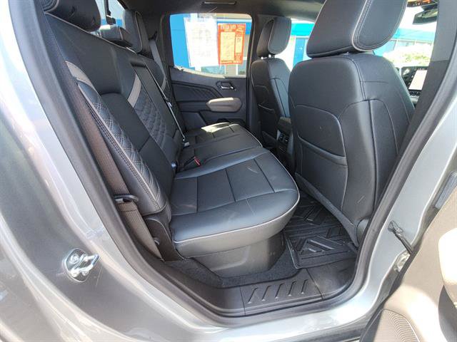 Used 2025 GMC Canyon Denali AWD/4WD image 13