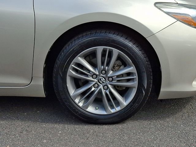 Used 2015 Toyota Camry SE FWD image 8