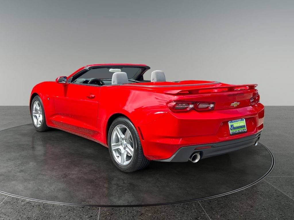 Used 2023 Chevrolet Camaro LT RWD image 7