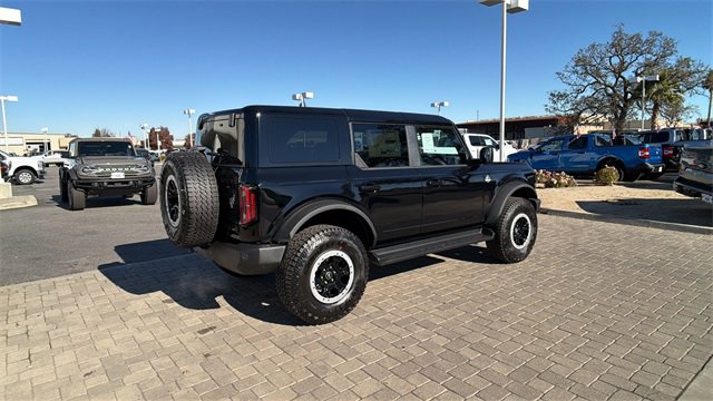 New 2025 Ford Bronco Outer Banks w/ Sasquatch Package image 2