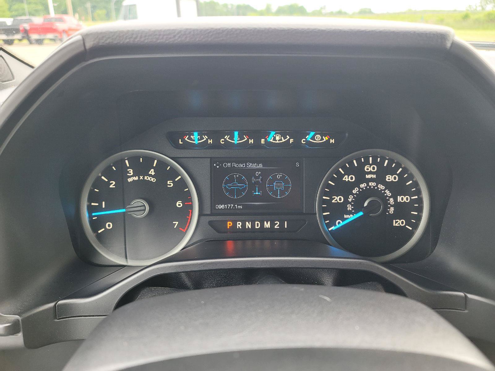 Used 2016 Ford F150 XLT w/ Equipment Group 302A Luxury AWD/4WD image 25