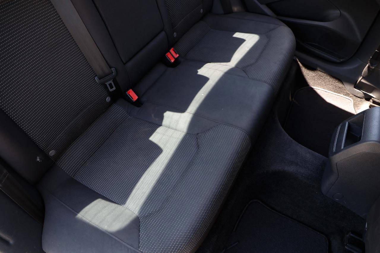 Used 2017 Volkswagen Passat 1.8T S image 12