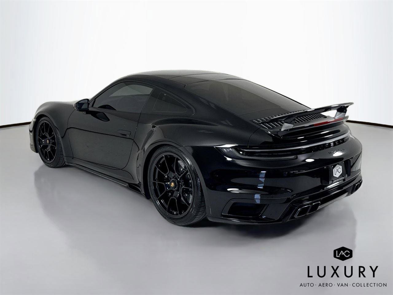 Used 2021 Porsche 911 Turbo S image 8