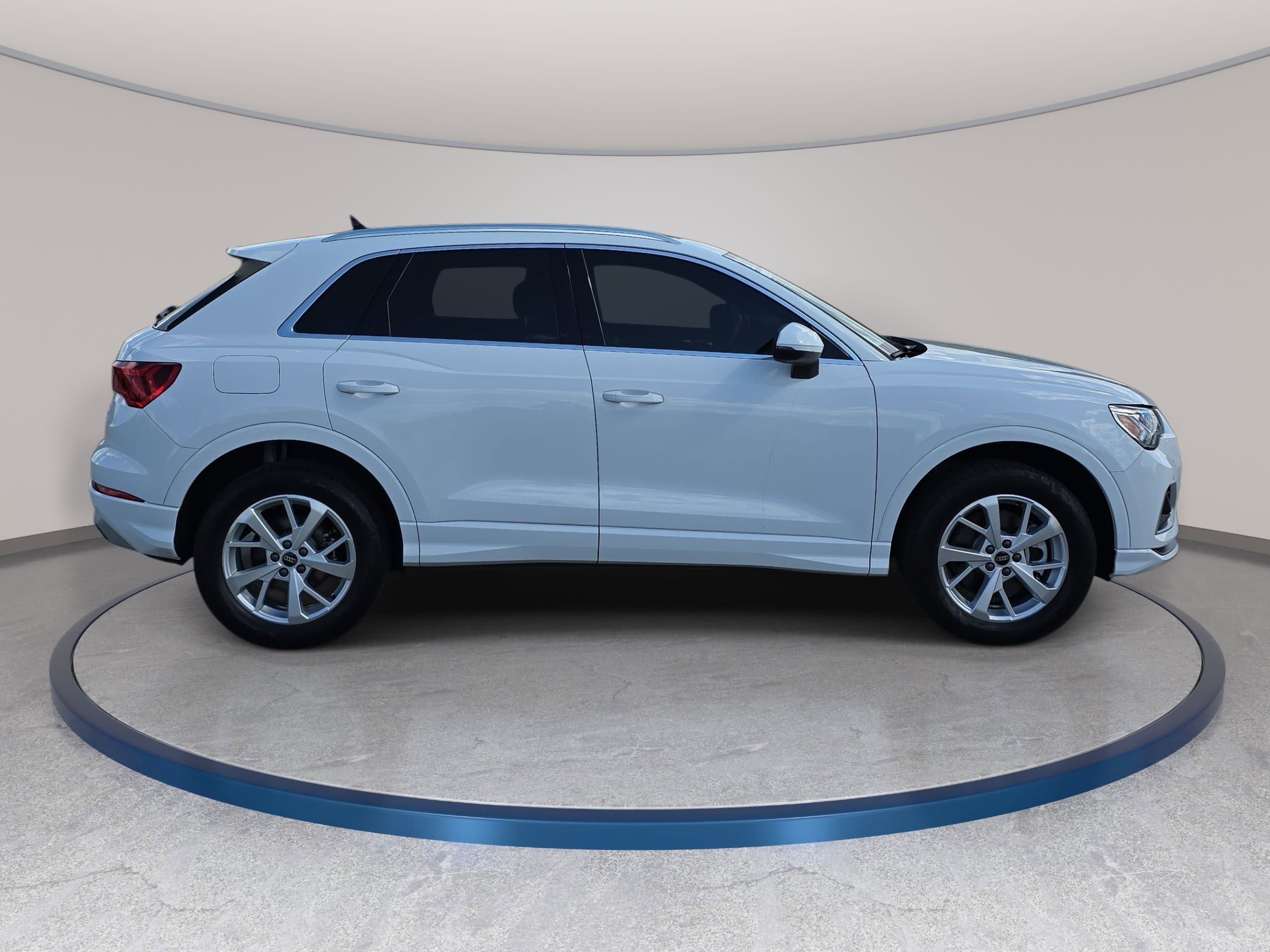 Certified 2023 Audi Q3 2.0T Premium image 4