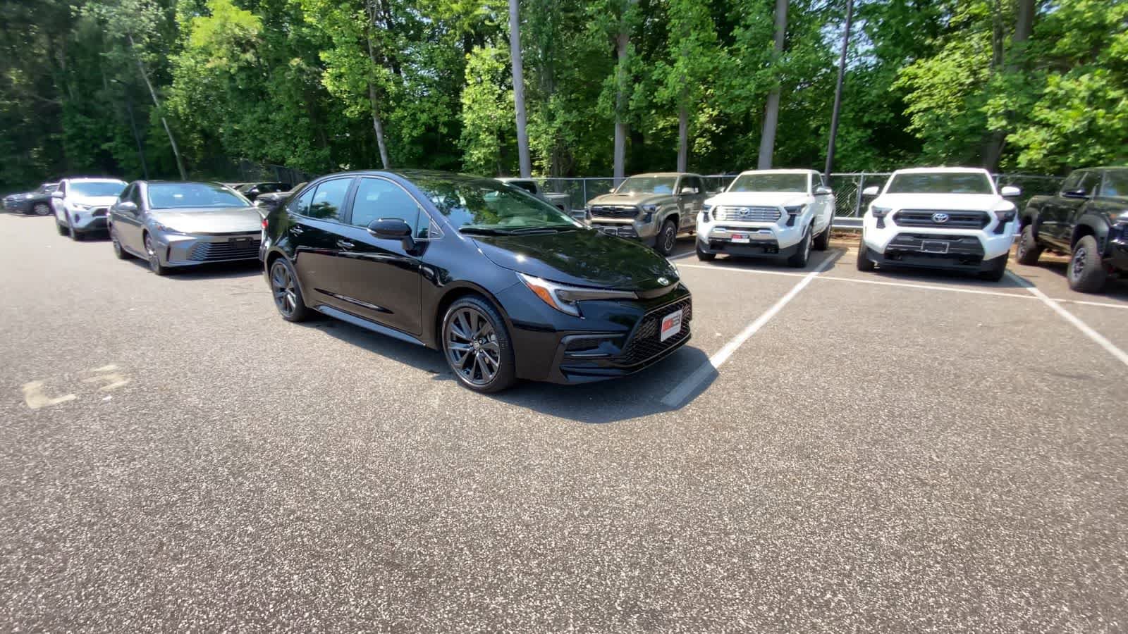 Used 2026 Toyota Corolla SE FWD image 5