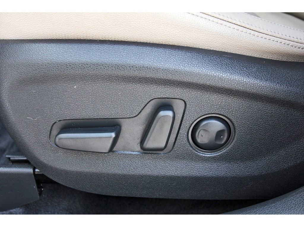 Used 2016 Hyundai Tucson Limited w/ Option Group 03 FWD image 30