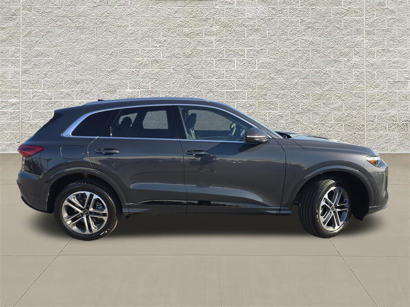New 2026 Audi Q5 Premium AWD/4WD image 8