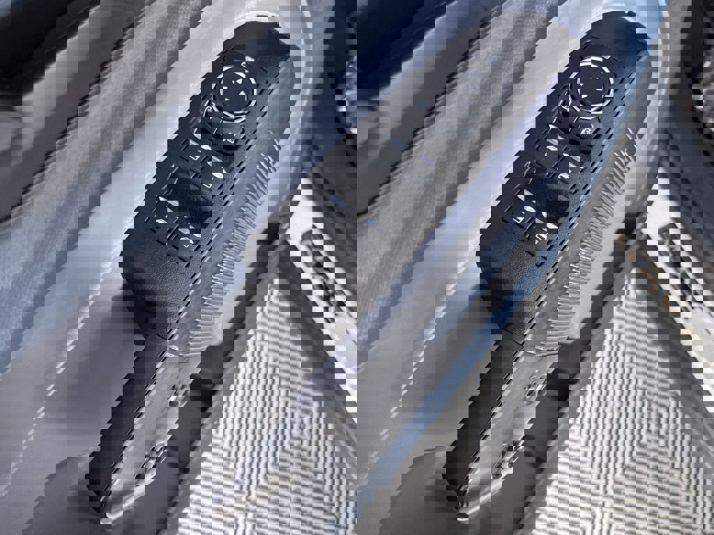 Used 2024 Ford Maverick XLT w/ XLT Luxury Package image 25