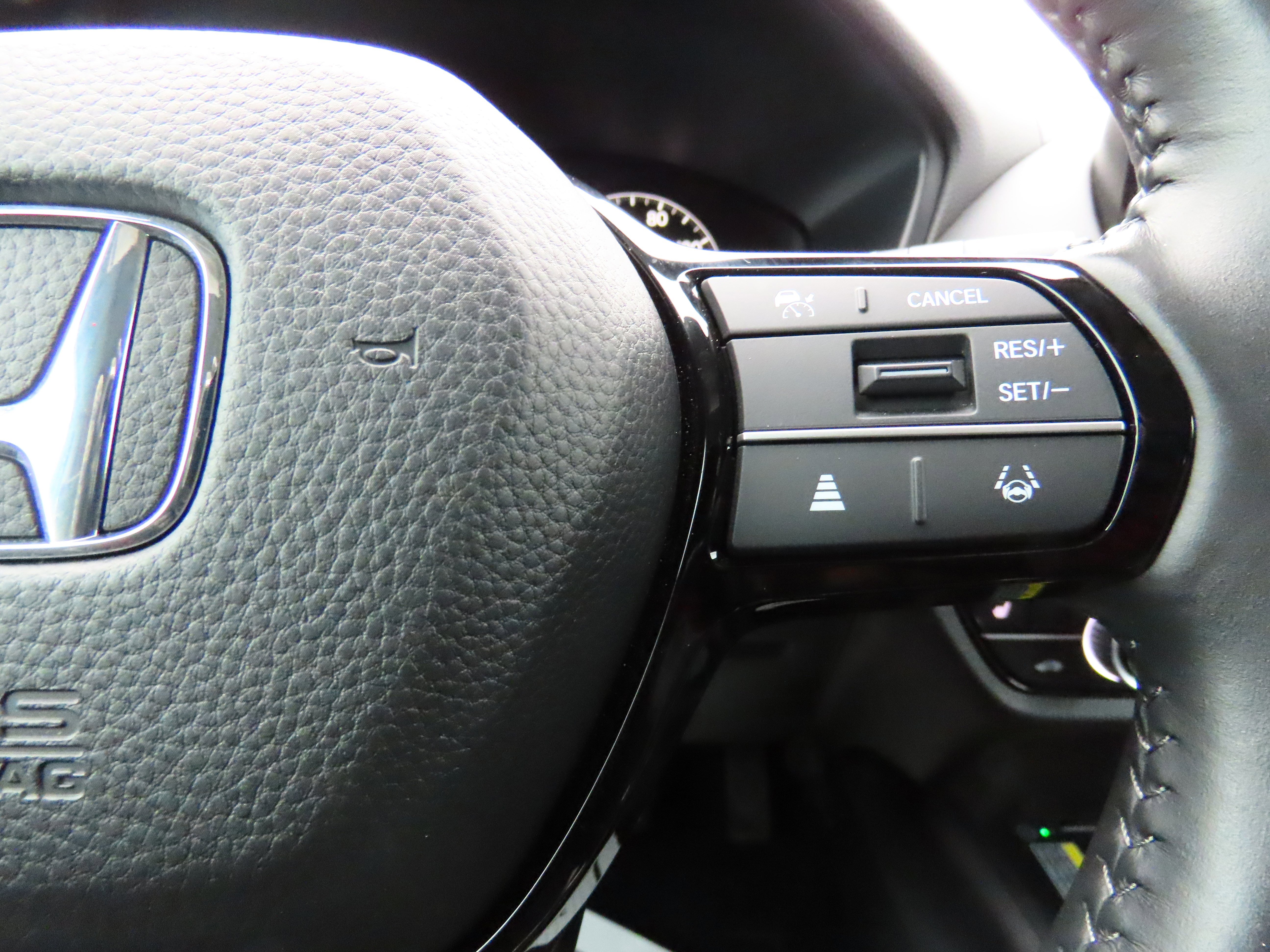 Used 2024 Honda HR-V EX-L image 32