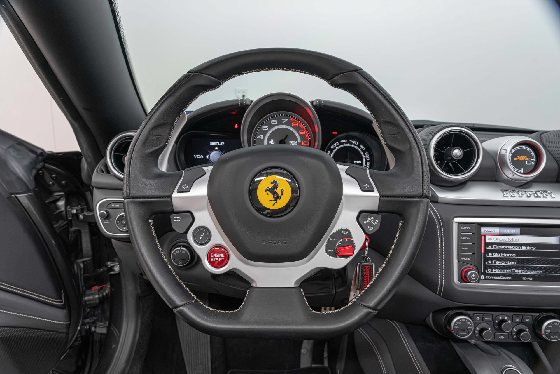 Certified 2016 Ferrari California T RWD image 28