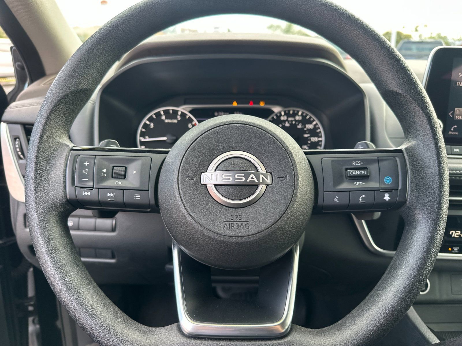 Used 2023 Nissan Rogue SV image 22