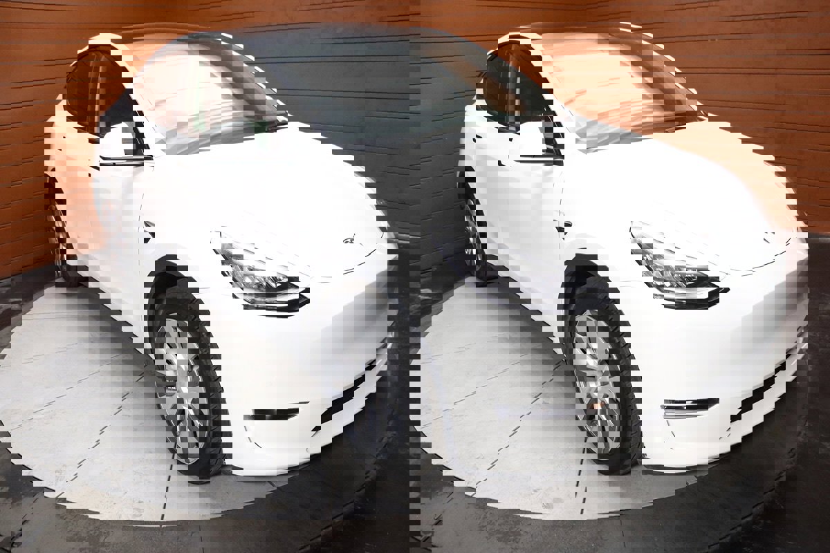 Used 2023 Tesla Model Y Long Range image 7