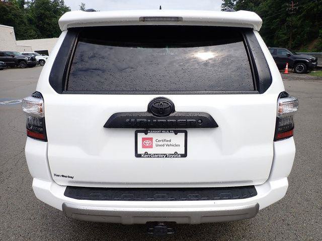 Certified 2019 Toyota 4Runner TRD Off-Road Premium AWD/4WD image 5