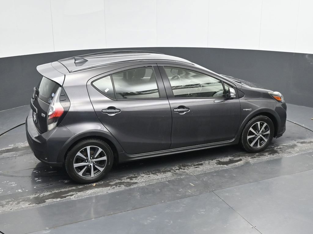 Used 2018 Toyota Prius C Two w/ Carpet Mat Package image 12
