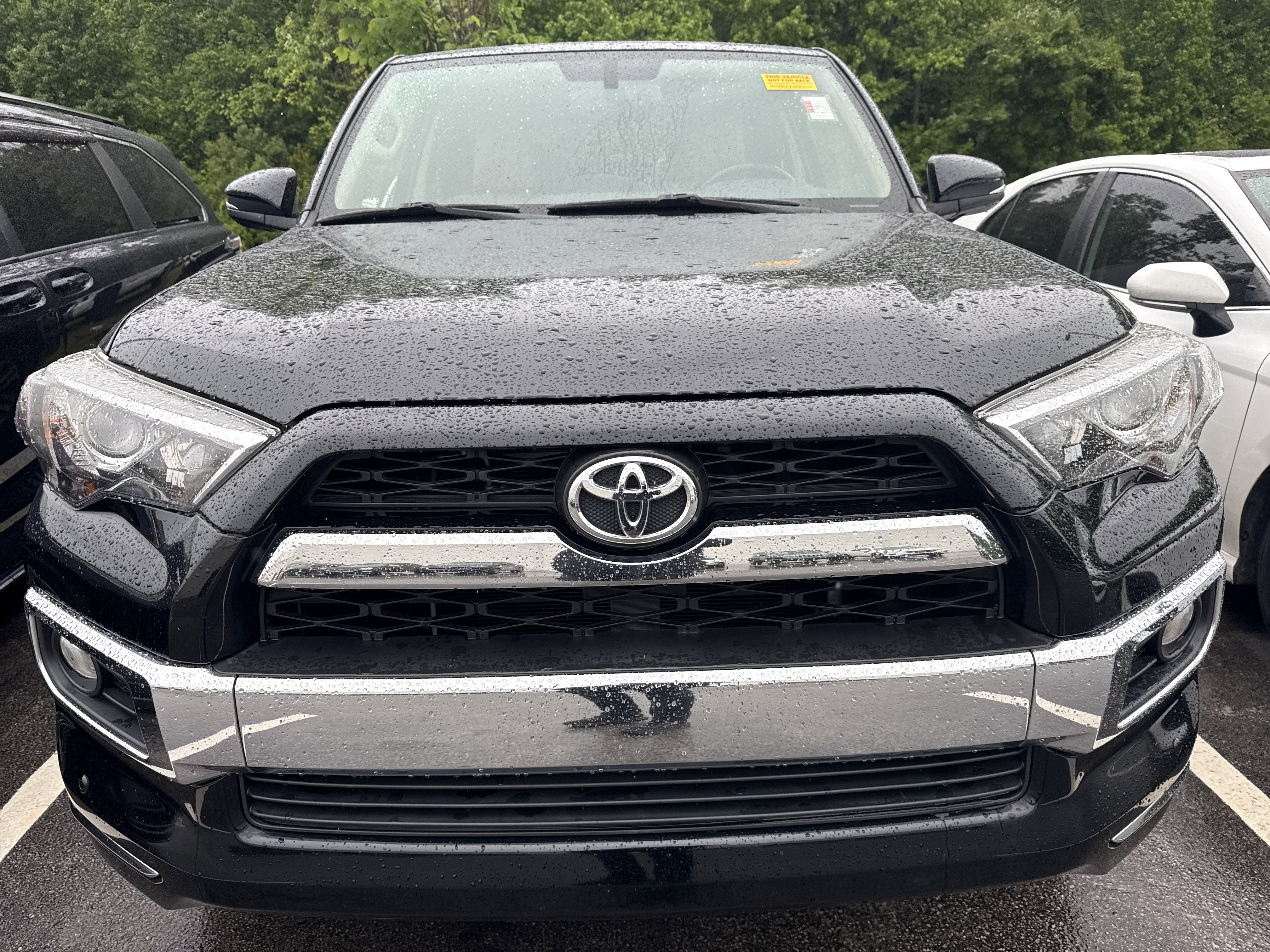 Used 2016 Toyota 4Runner Limited AWD/4WD image 3