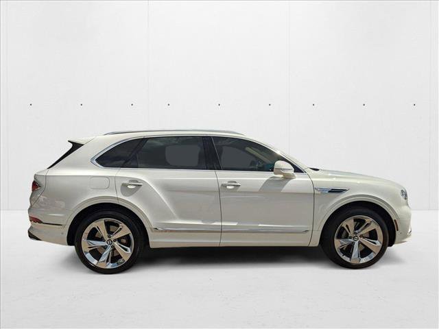 Used 2023 Bentley Bentayga image 4