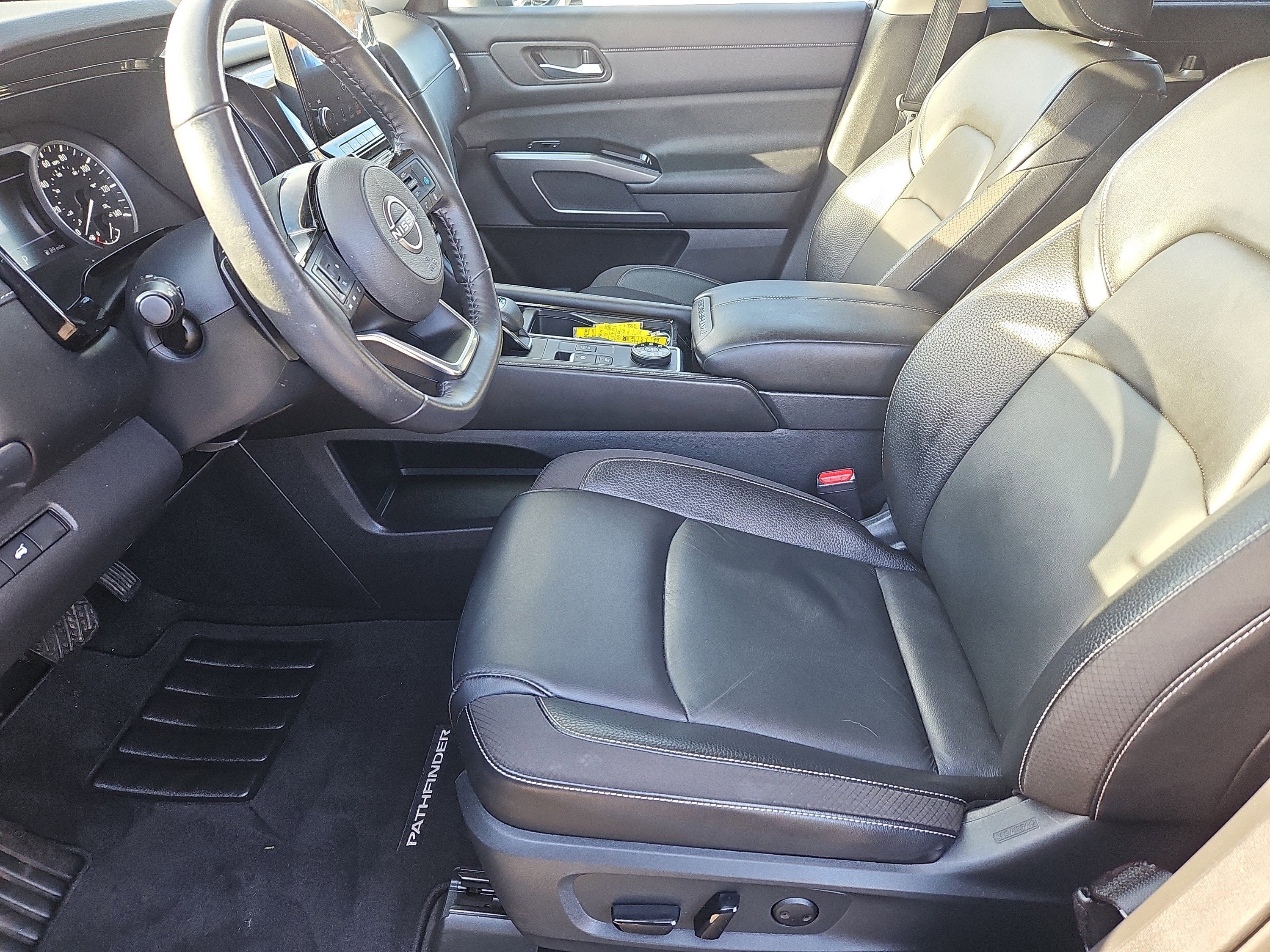 Used 2022 Nissan Pathfinder SL w/ SL Black Package image 30