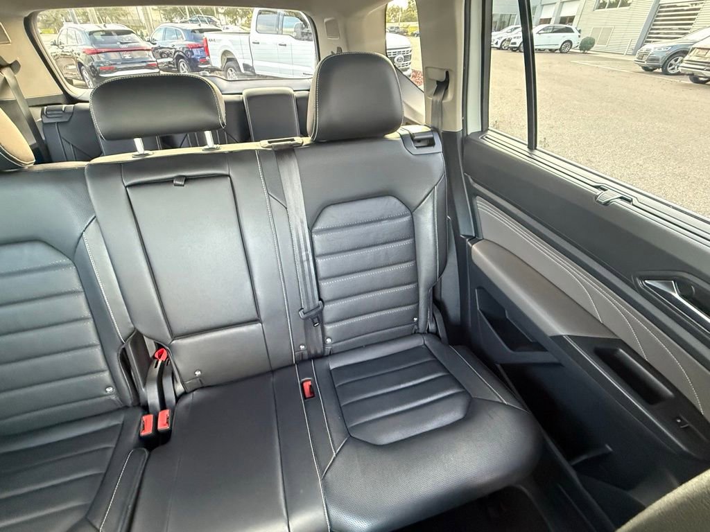 Used 2022 Volkswagen Atlas SEL Premium image 14