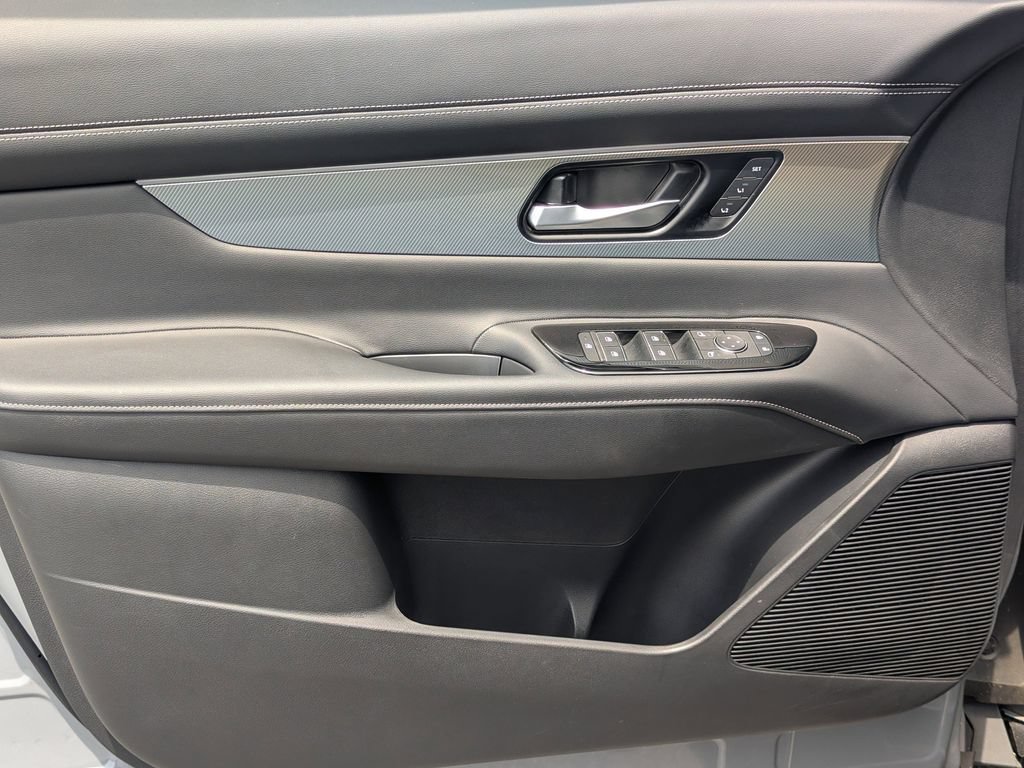 Certified 2025 Nissan Murano SL AWD/4WD image 10