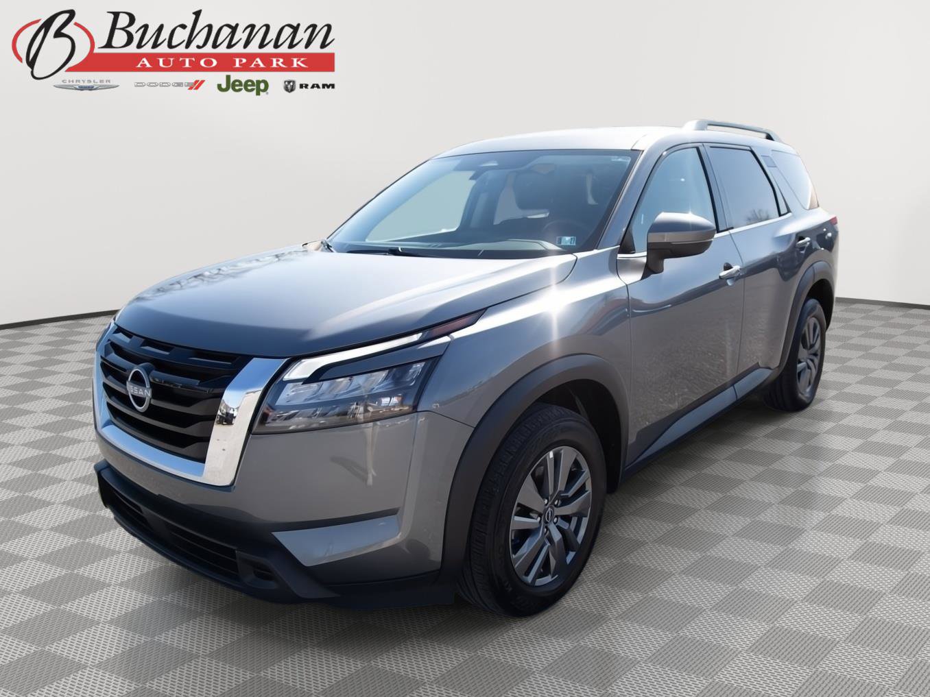 Used 2025 Nissan Pathfinder SV