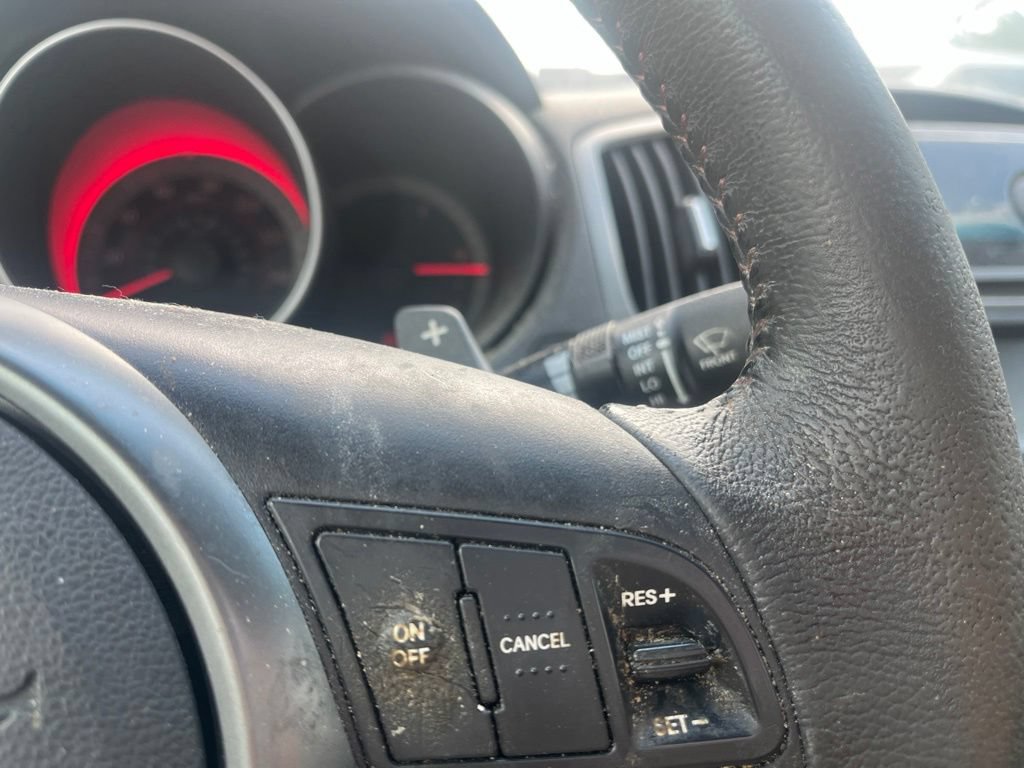 Used 2011 Kia Forte Koup SX FWD image 15