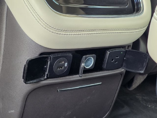 Used 2023 Lincoln Navigator Black Label AWD/4WD image 24