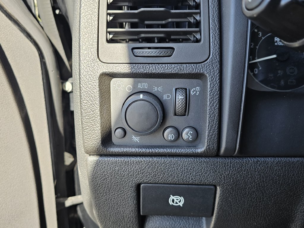 Used 2010 HUMMER H3 Luxury AWD/4WD image 21