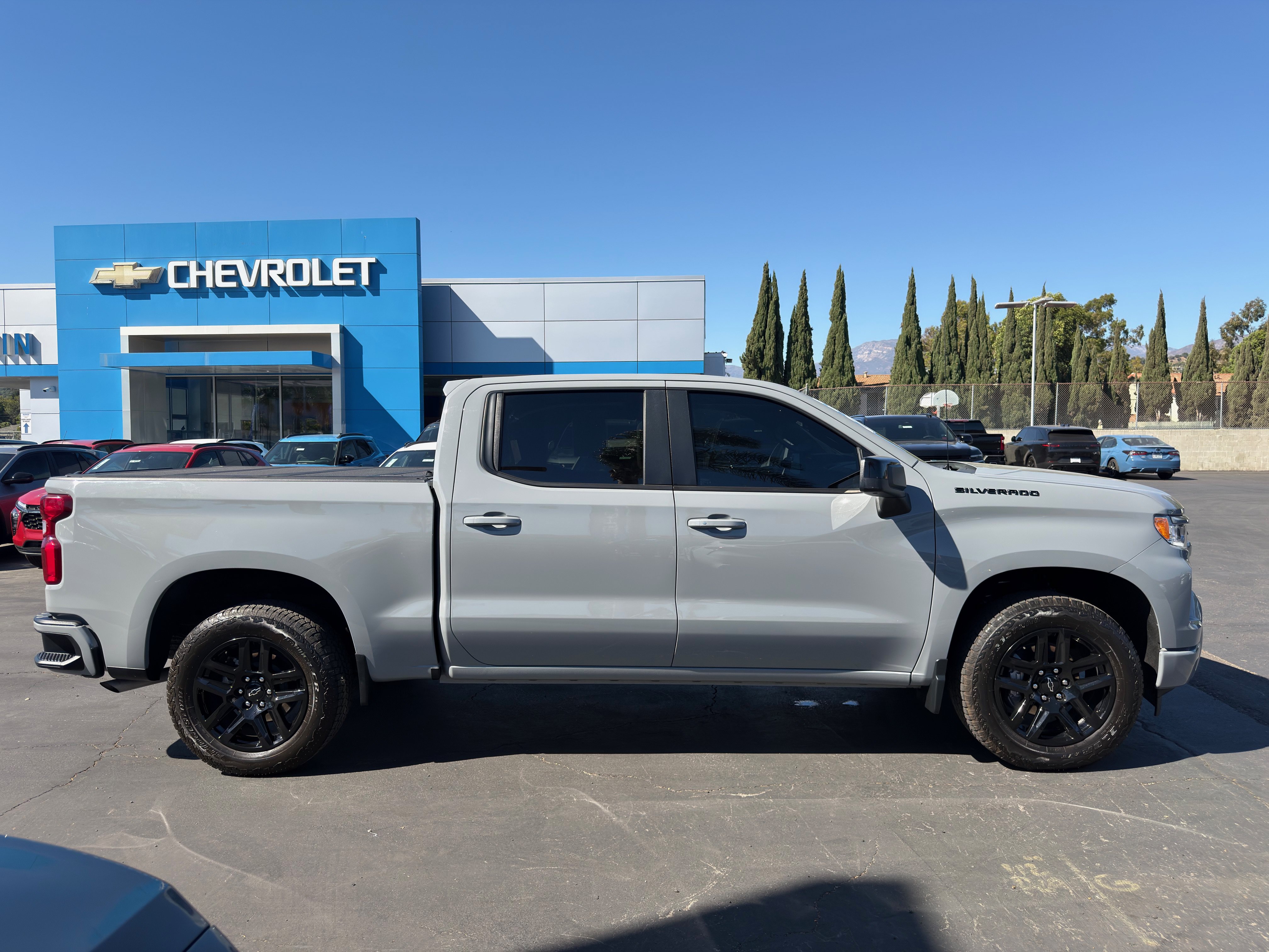 Used 2024 Chevrolet Silverado 1500 RST w/ Convenience Package II RWD image 9