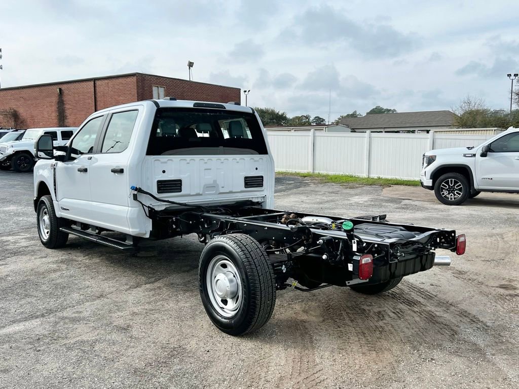 New 2026 Ford F350 XL image 3