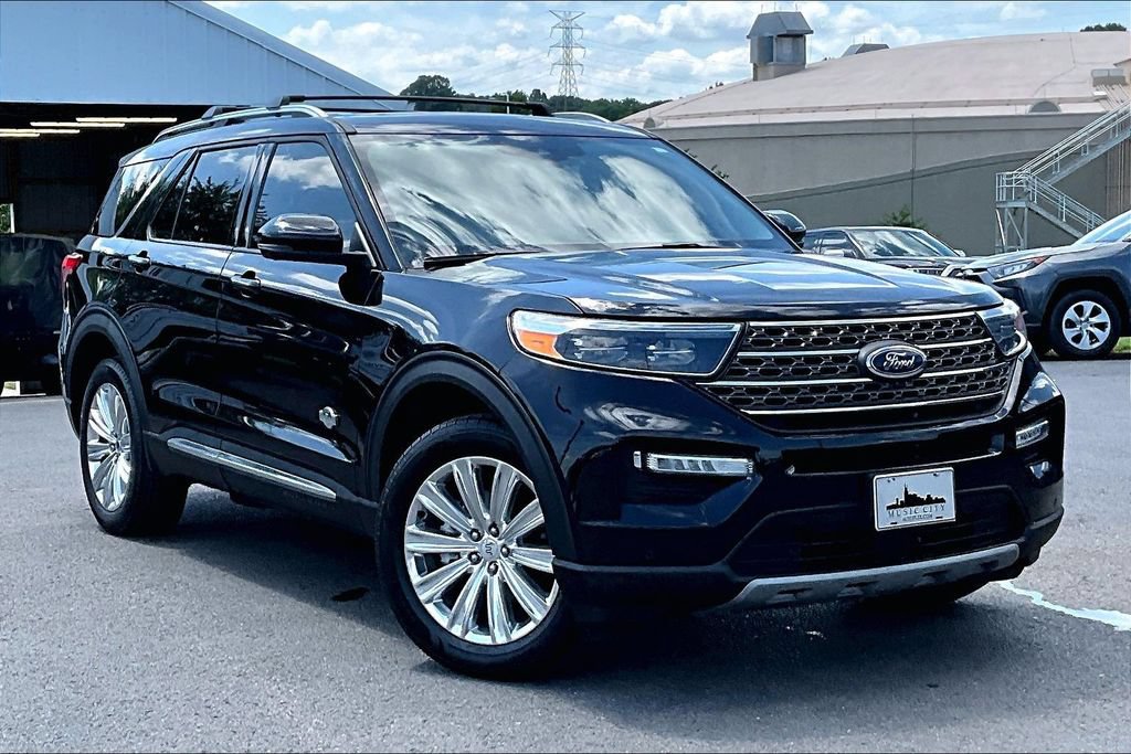 Used 2022 Ford Explorer King Ranch w/ Technology Package AWD/4WD image 38