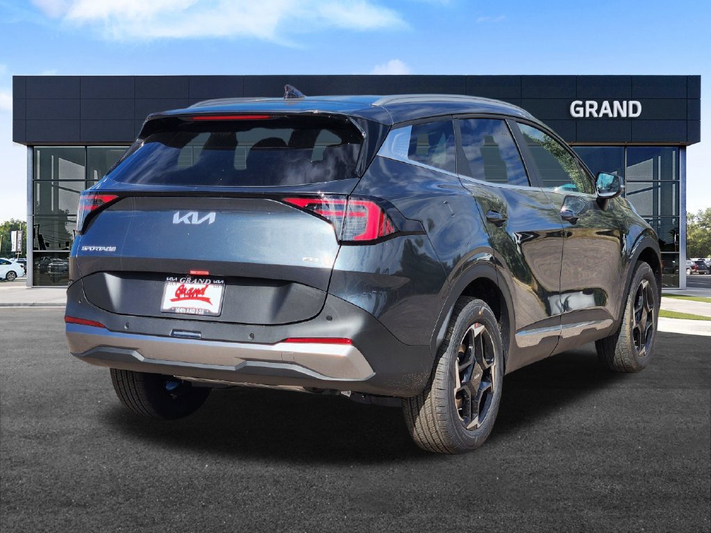 New 2026 Kia Sportage EX AWD/4WD image 5