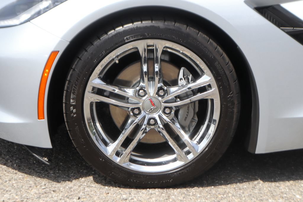 Used 2017 Chevrolet Corvette Stingray Coupe w/ 1LT RWD image 43