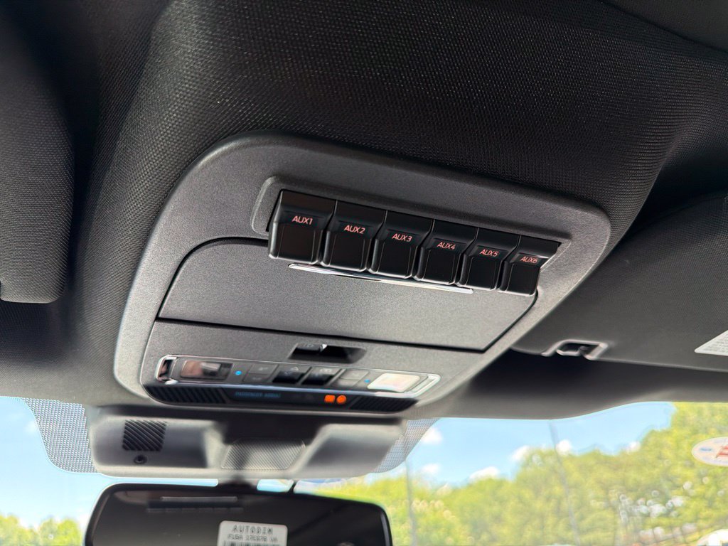 New 2026 Ford F350 4x4 Crew Cab Super Duty image 4