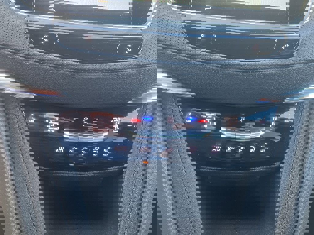 Used 2024 Cadillac XT5 Luxury image 18