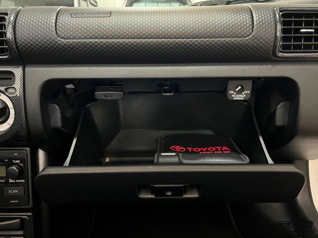 Used 2003 Toyota MR2 Spyder image 64