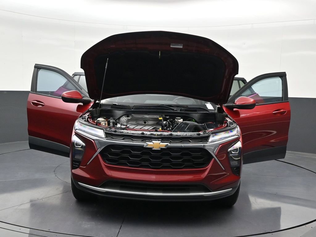 Used 2024 Chevrolet Trax LT FWD image 42