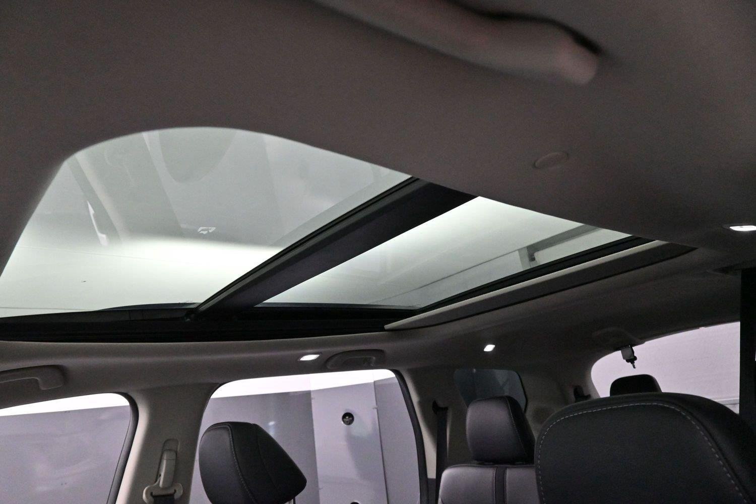 Used 2024 Honda Pilot Touring image 29