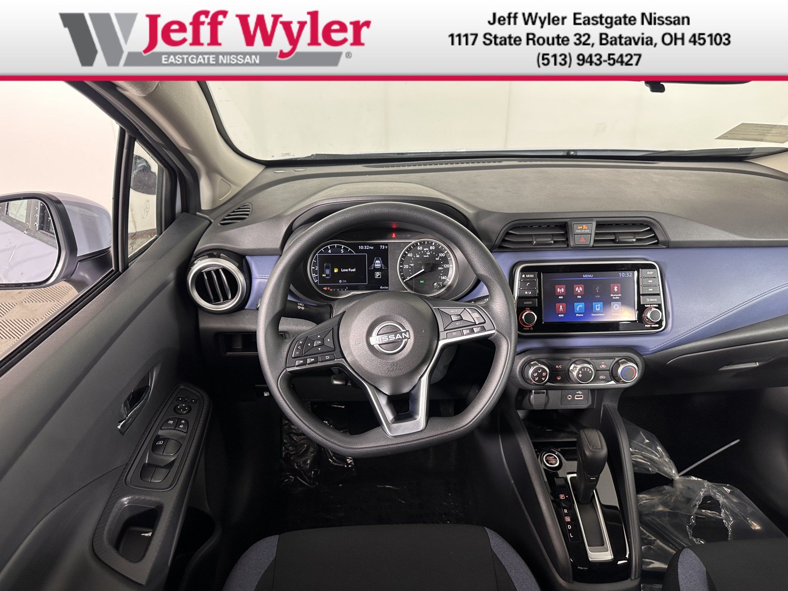 New 2025 Nissan Versa SV w/ Trunk Package FWD image 33