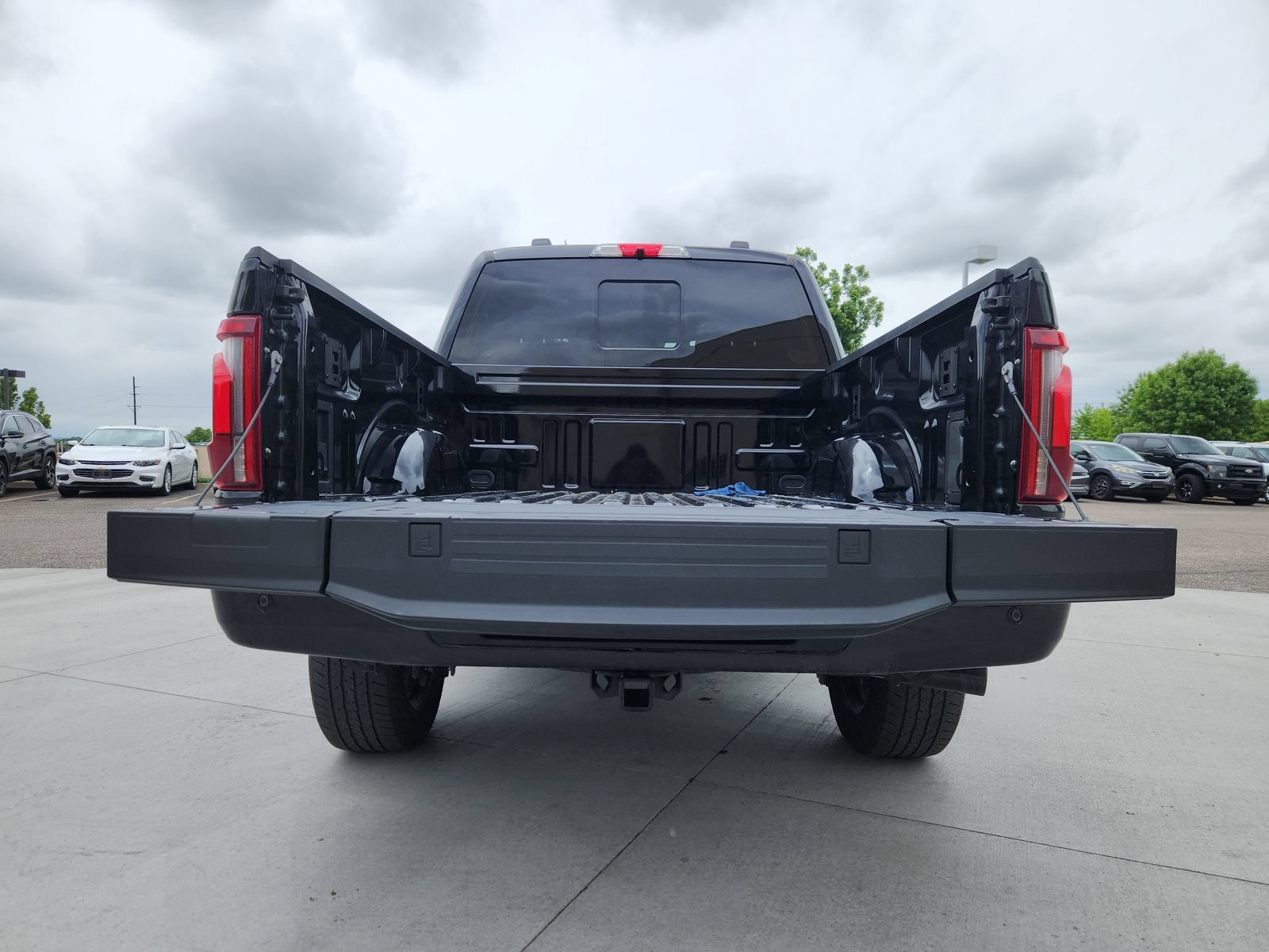 Used 2024 Ford F150 Platinum AWD/4WD image 13