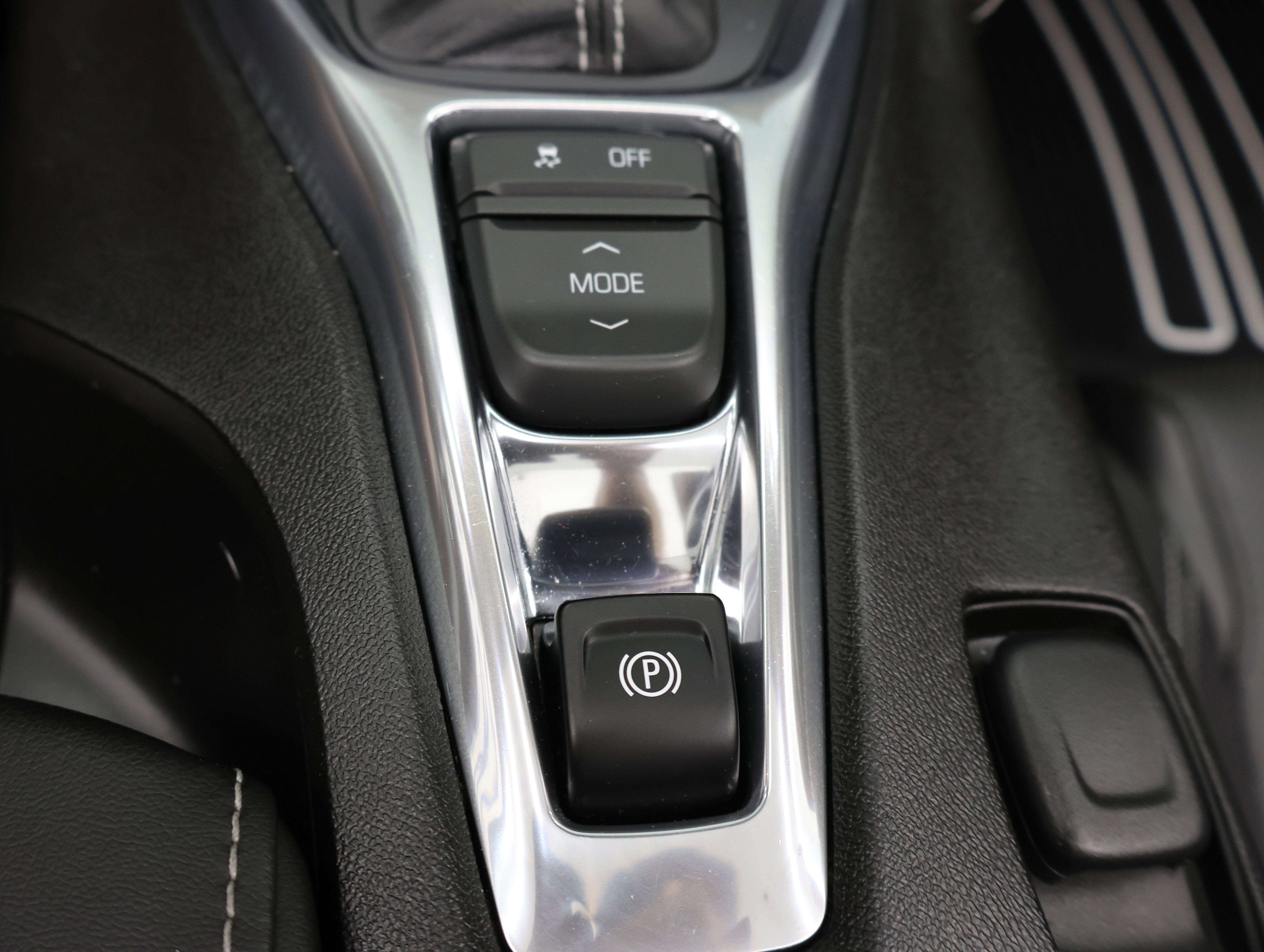 Used 2016 Chevrolet Camaro SS RWD image 48