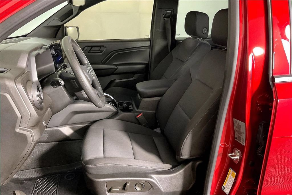 Used 2023 Chevrolet Colorado Trail Boss w/ Technology Package AWD/4WD image 30