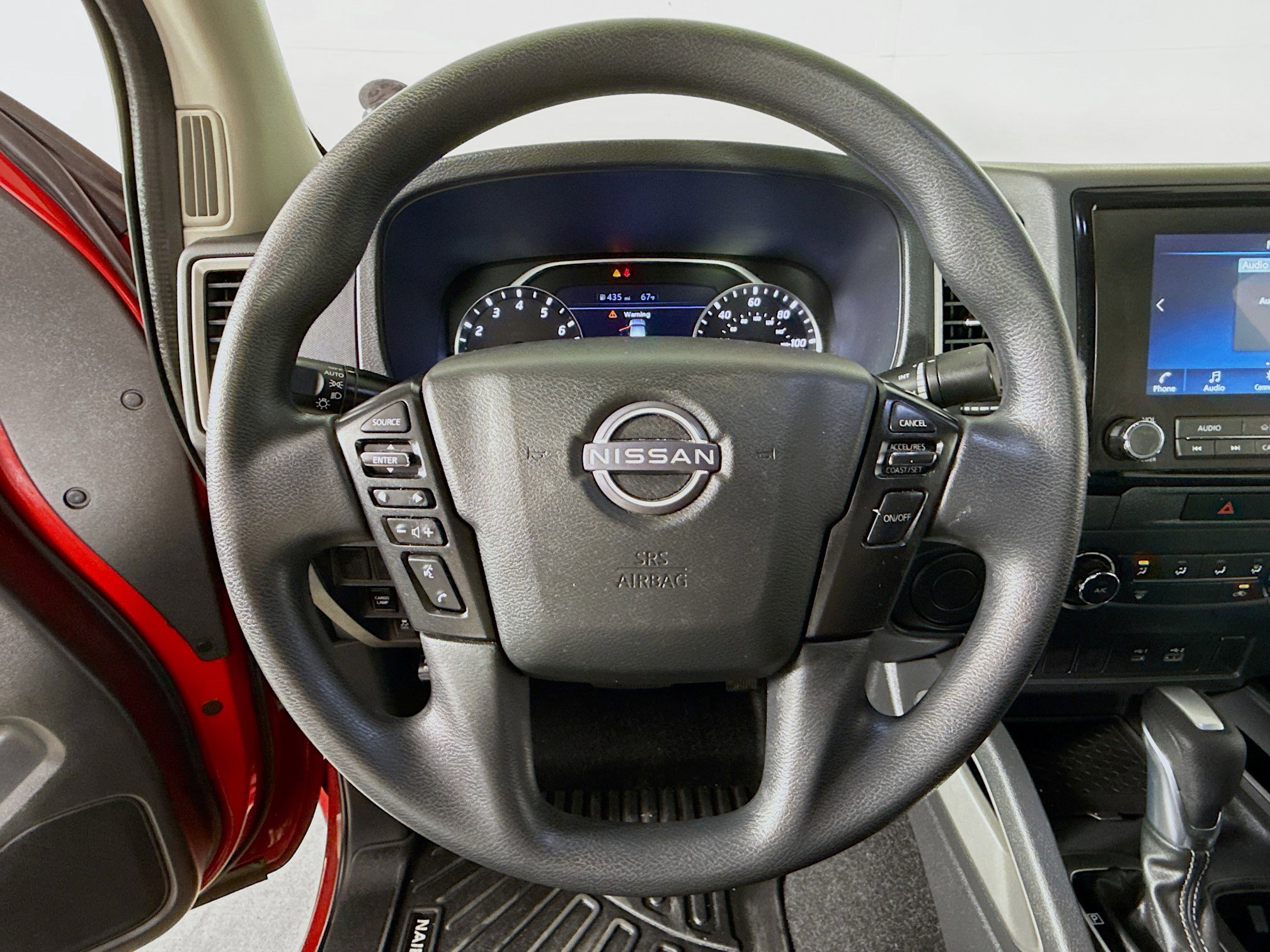 Used 2022 Nissan Frontier SV image 11