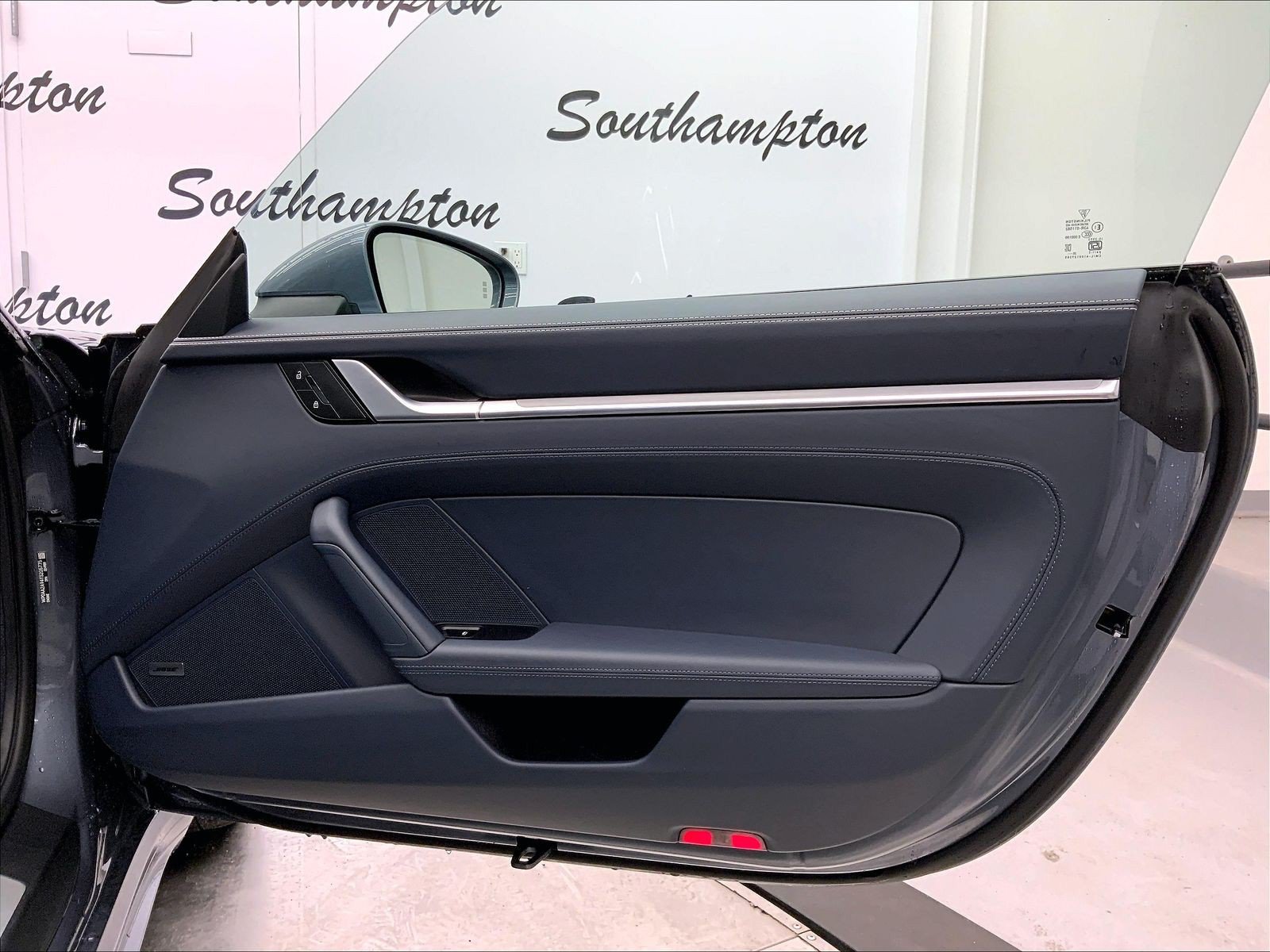 Certified 2026 Porsche 911 Carrera RWD image 29