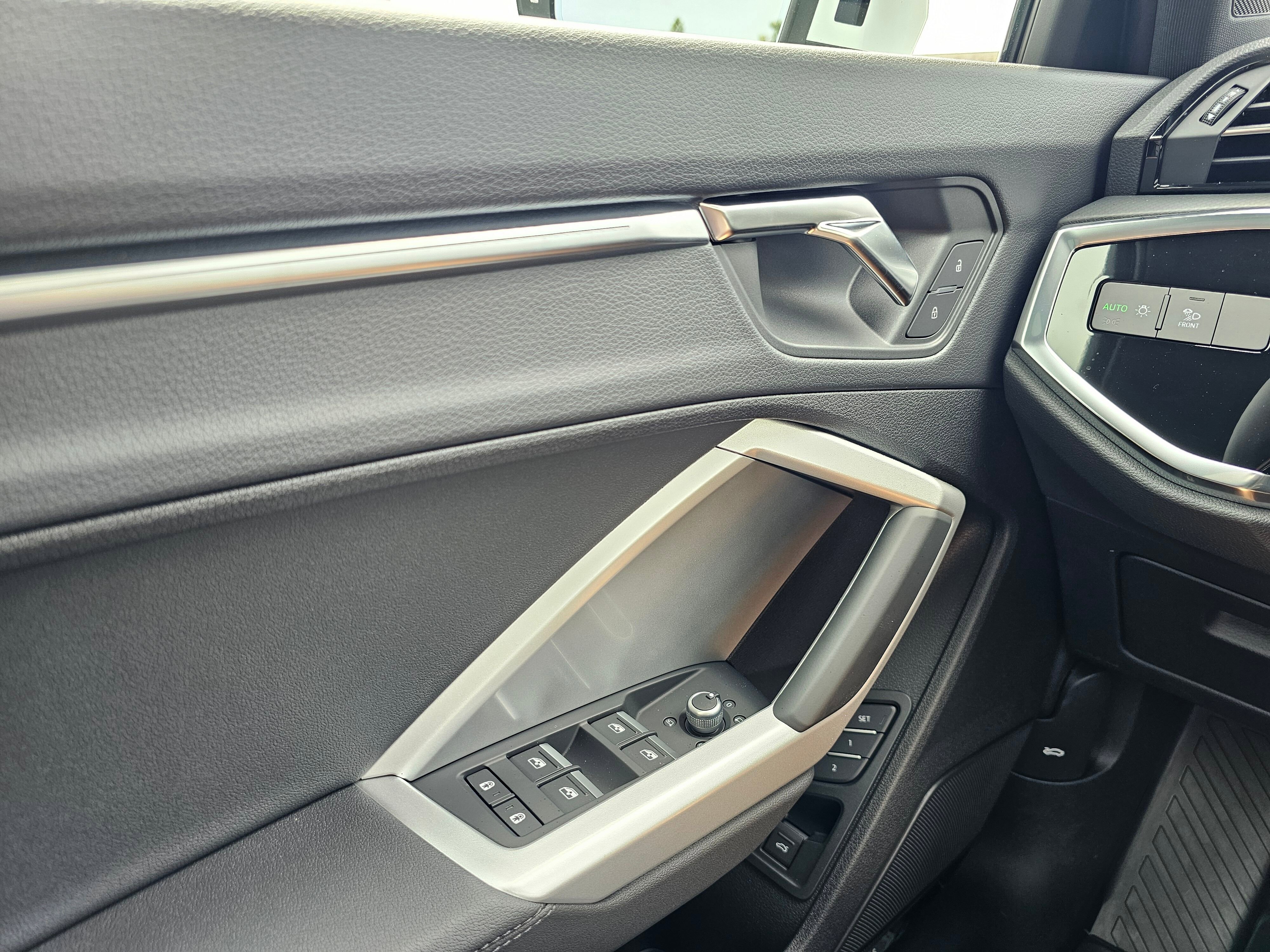 New 2025 Audi Q3 2.0T Premium Plus image 28